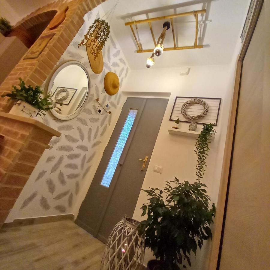 Casa Fiorita 22 Porto Ceresio Lägenhet Exteriör bild